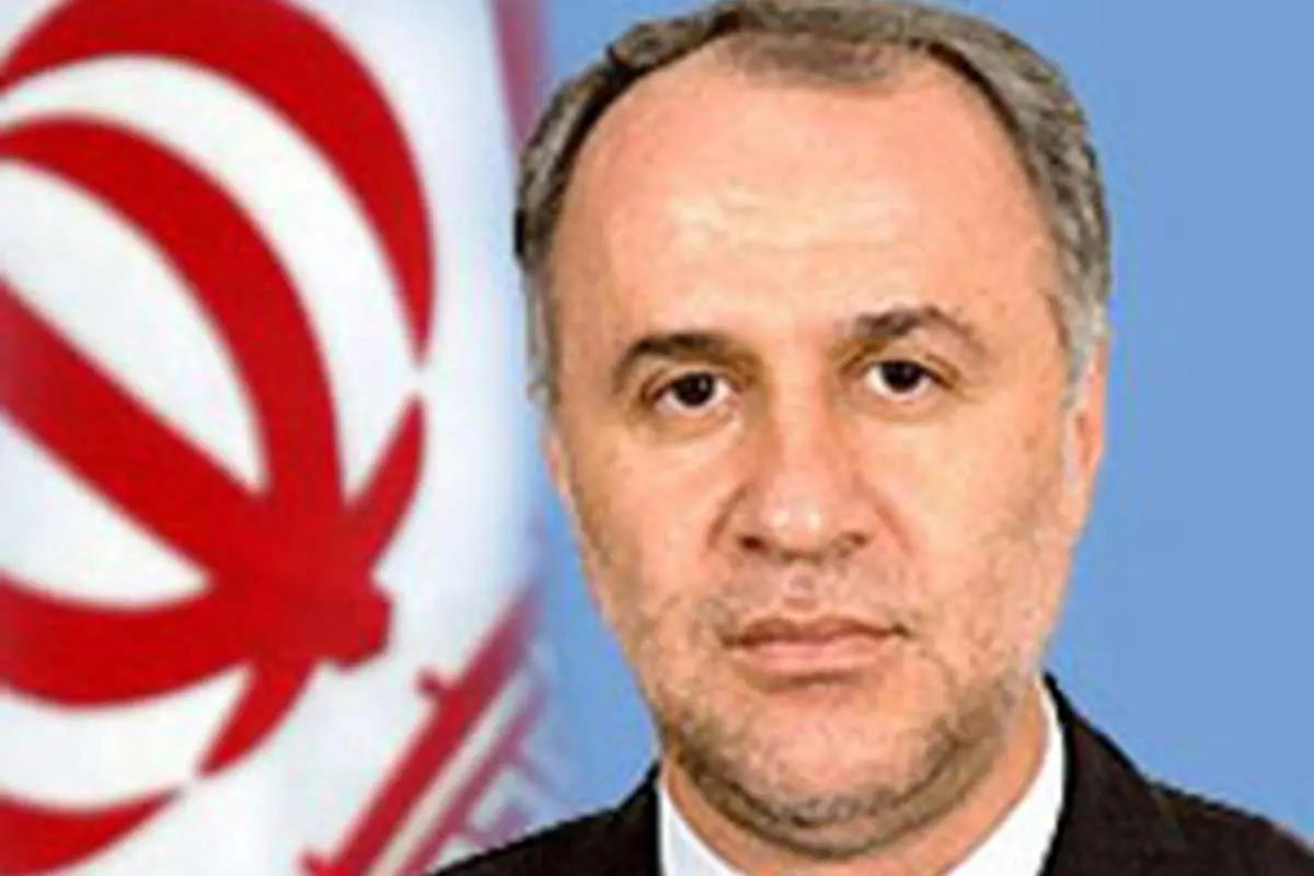 کروبی را می شناسم، کنار نمی کشد