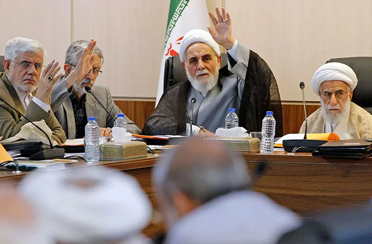 عکس جنجالی آیت‌الله جنتی مربوط به جلسه "سپنتا" بود
