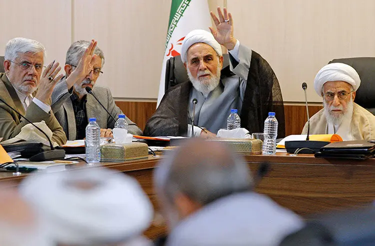 عکس جنجالی آیت‌الله جنتی مربوط به جلسه "سپنتا" بود