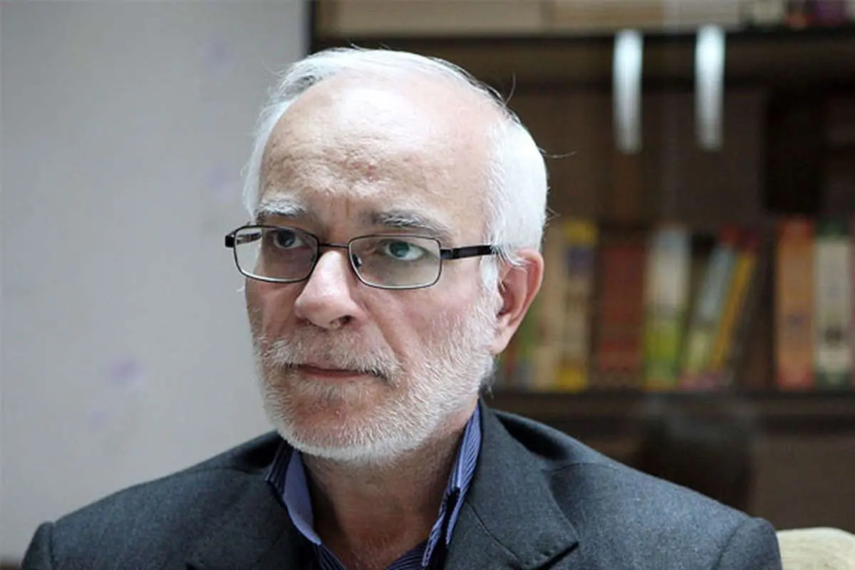 آمریکا مذاکره را با دست پس میزند و با پا پیش میکشد/ فرصت خوبی برای گفتگو با آمریکاست