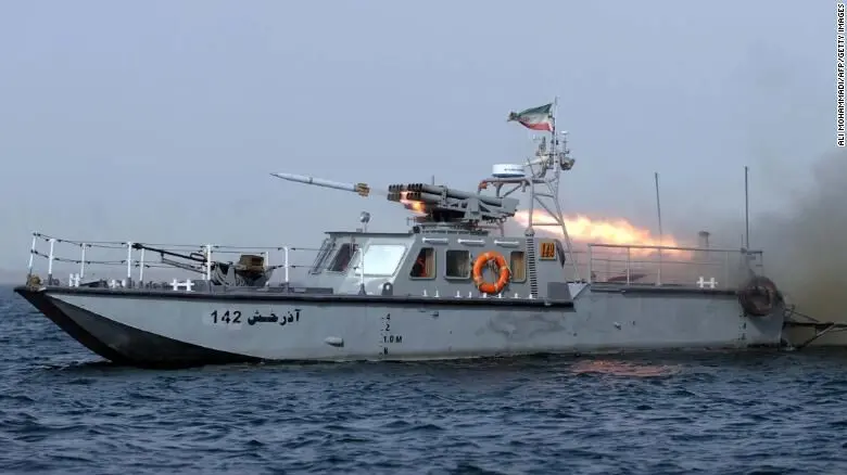 سی ان ان: ایران مانور بستن تنگه هرمز را آغاز کرد