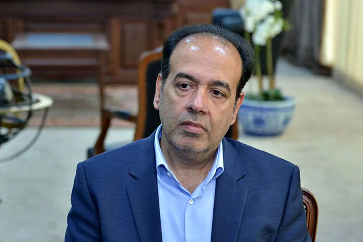 از ژاپن یاد بگیریم/ گرفتن بازار‌ها چند برابر بالا رفتن از دیوار سفارت، آمریکا را تحقیر می‌کند