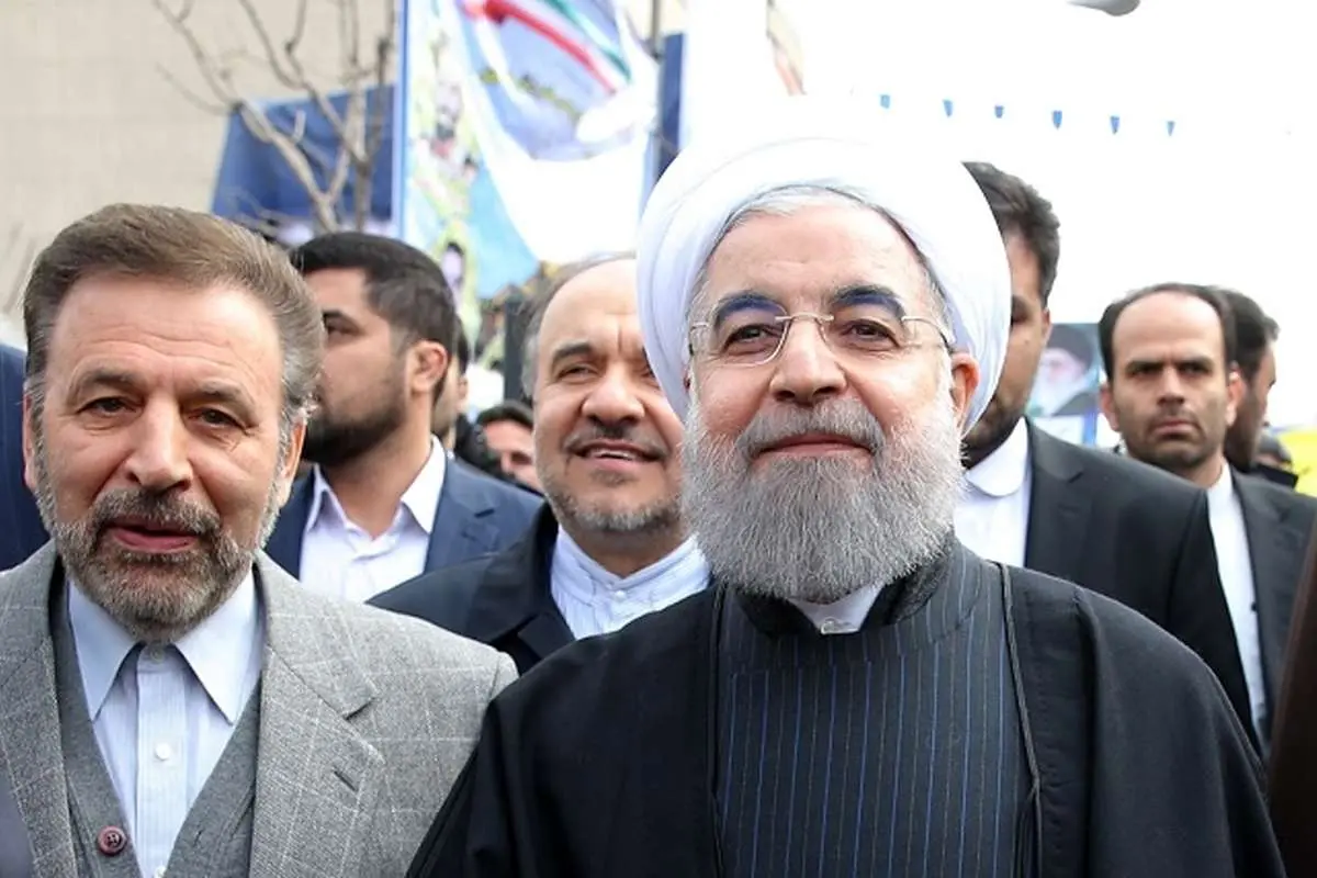 تلاش "حسن روحانی" برای حفظ "محمود واعظی"