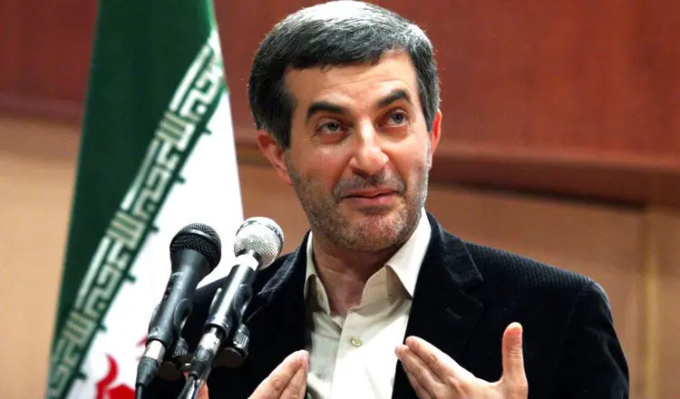 وکیل مشایی: دادگاه واقعا علنی باشد نه مثل دادگاه بقایی