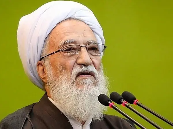 موحدی کرمانی: نفود دشمن در انقلاب فریاد رهبر را بلند کرد