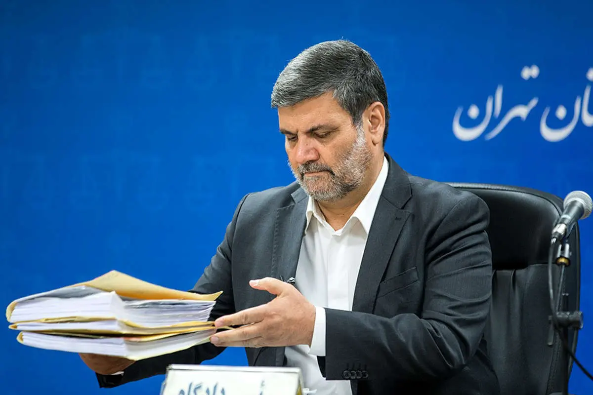 (تصاویر) حمید باقری ابر بدهکار بانکی در دادگاه