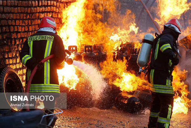 (تصاویر) جزئیات انفجار در کارگاه شارژ گاز مایع ‌قم