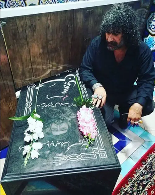 توضیح درباره زنانه و مردانه  مزار شهید حججی