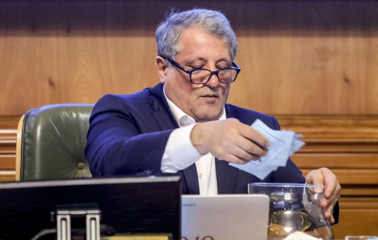 (تصاویر) محسن هاشمی‌رفسنجانی رئيس‌ ماند