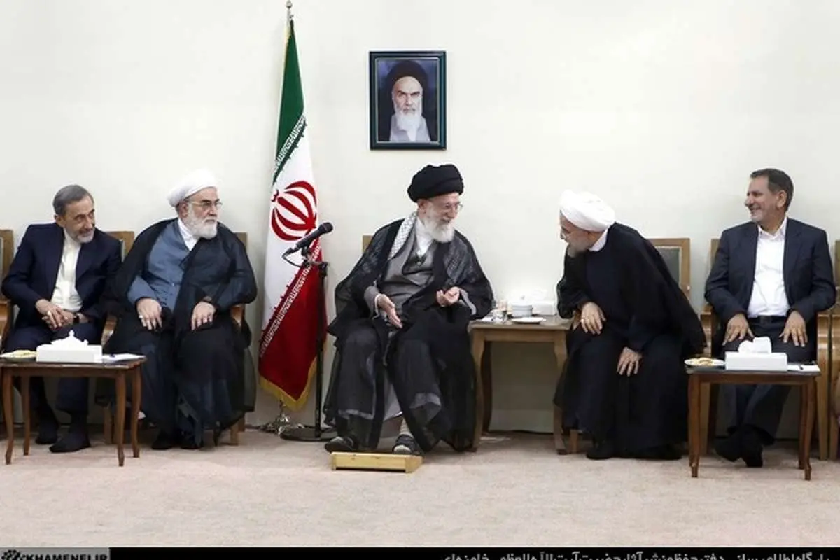 دیدار دولتهای هاشمی، خاتمی، احمدی نژاد و روحانی با رهبر انقلاب