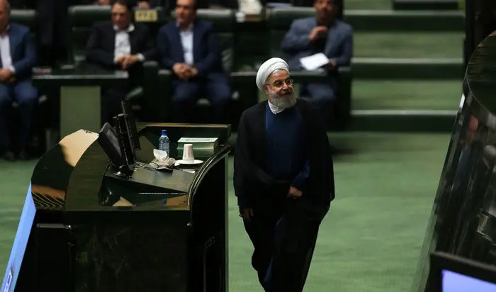مجلس از پاسخ‌های روحانی قانع نشد