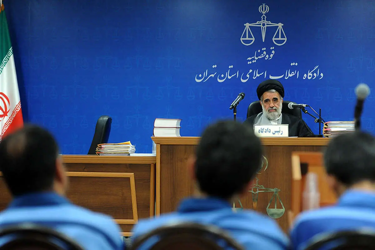 خرید صوری ۲۱ میلیون دلار توسط دو پسر ۲۷ ساله!