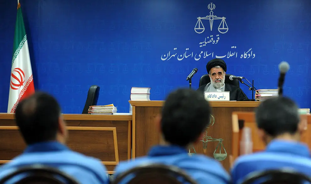 خرید صوری ۲۱ میلیون دلار توسط دو پسر ۲۷ ساله!