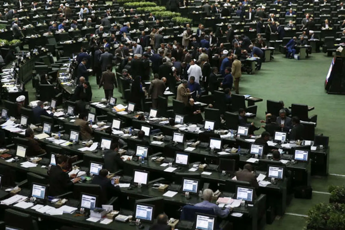 به کارگیری بازنشستگان در نیروهای مسلح با مجوز فرمانده کل قوا