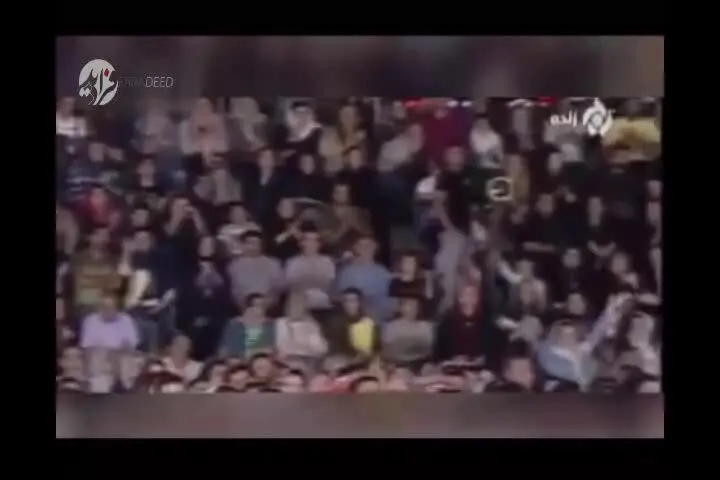 (ویدئو) تذکر تند مجری به بهنوش بختیاری که می‌خواست پسری را ببوسد