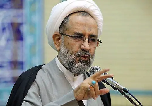 مصلحی: دشمن از تعصب دینی احمدی‌نژاد سوء استفاده کرد