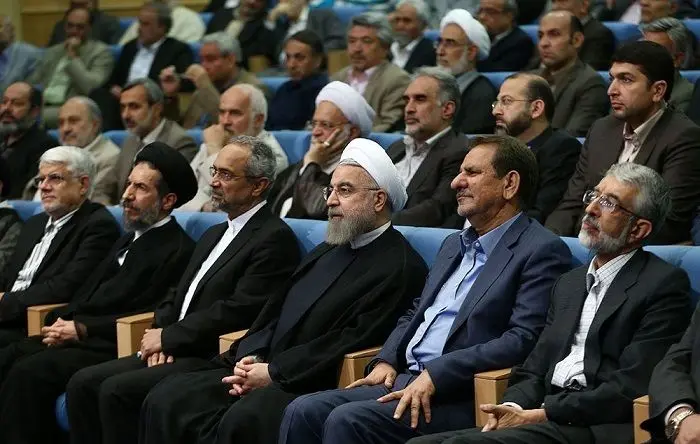 زلزله "بحران اقتصادی" در جریانهای سیاسی