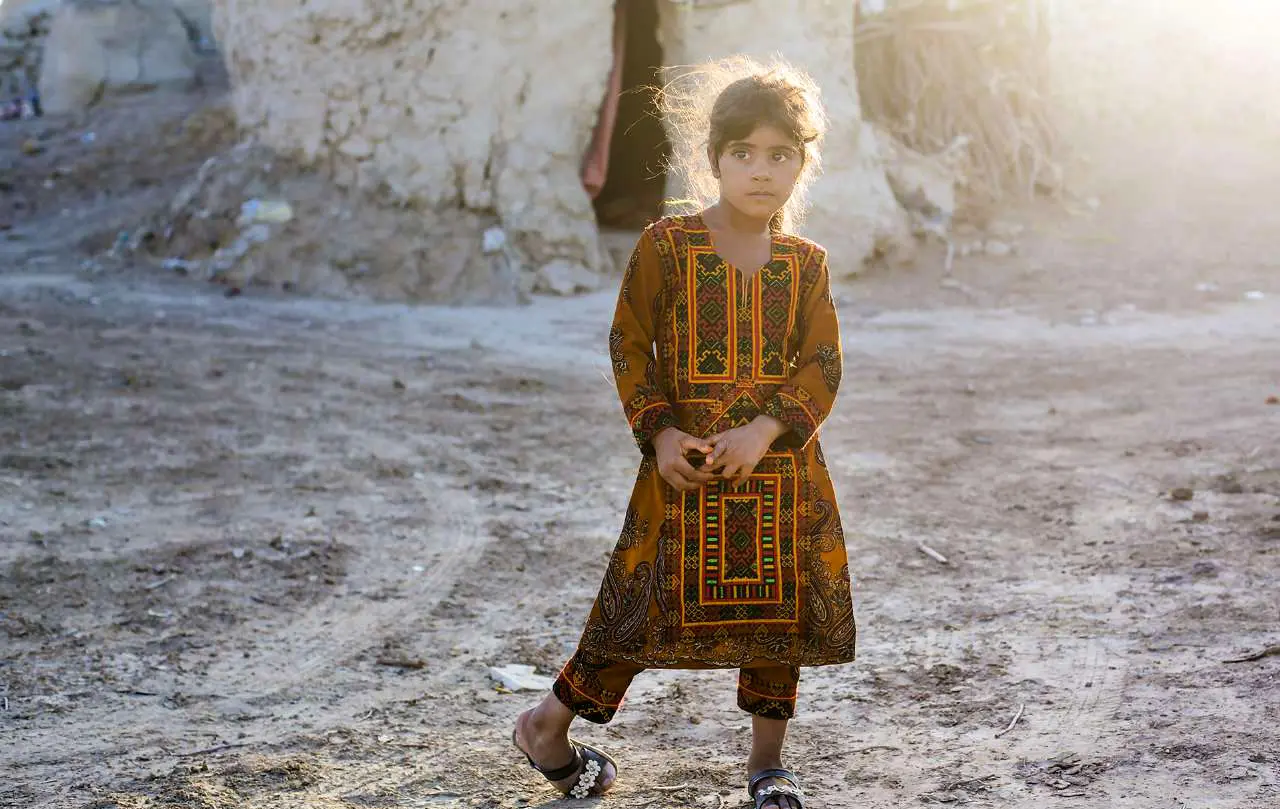 (تصاویر) از بیماری پوستی تا طوفان شن در روستاهای زابل