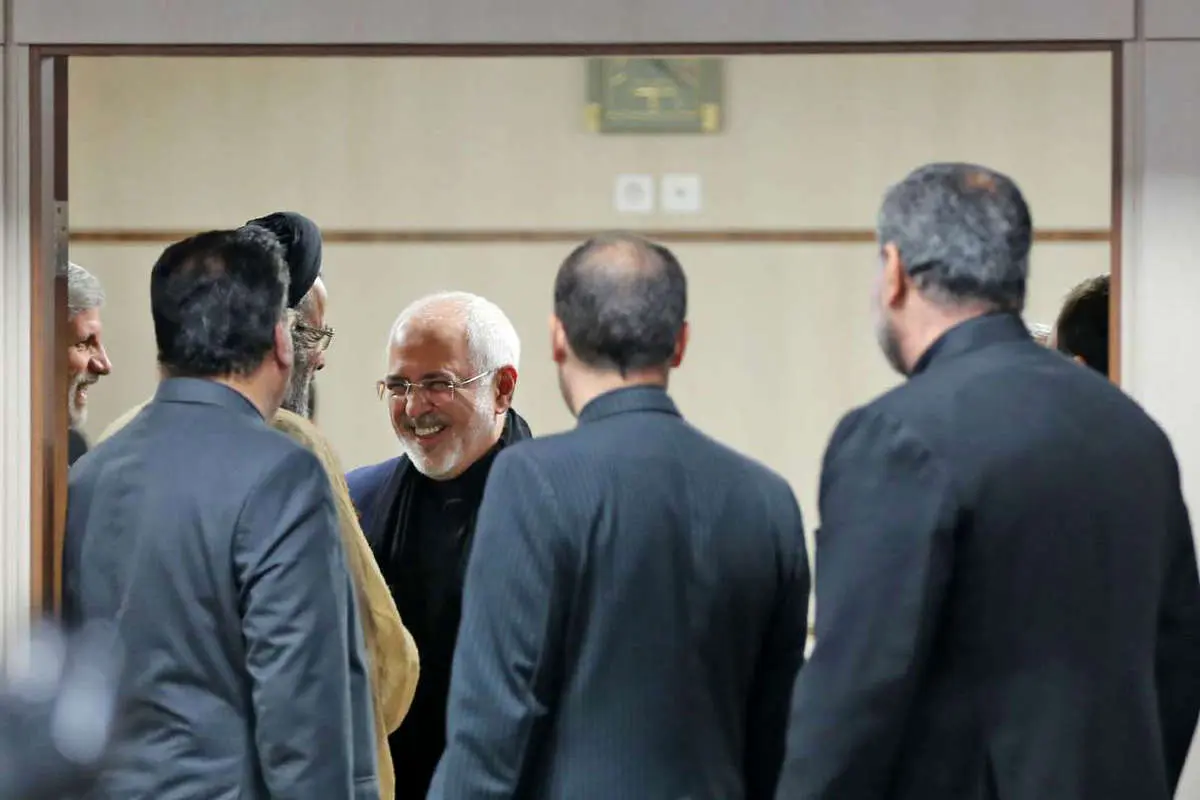 (تصاویر) عزاداری امام حسین (ع) با حضور روحانی