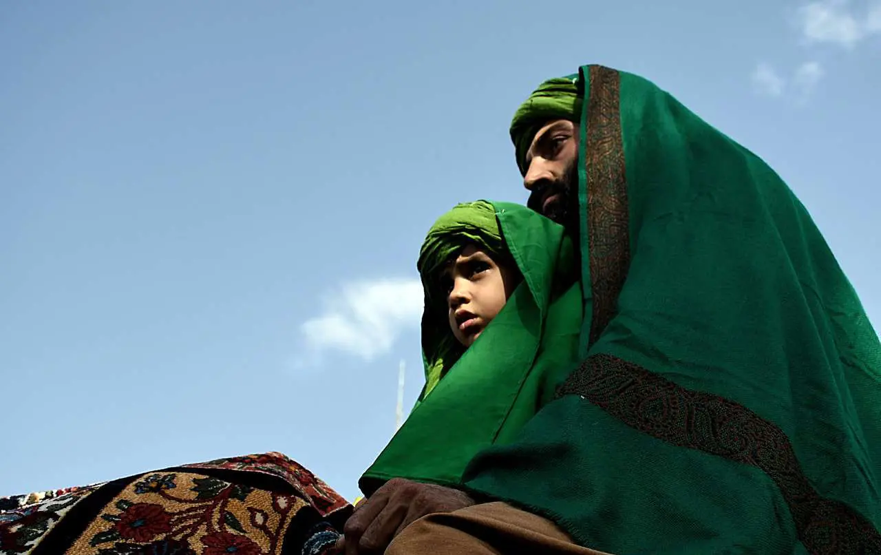 (تصاویر) ورود نمادین کاروان امام حسین(ع) به کربلا در خمینی‌شهر