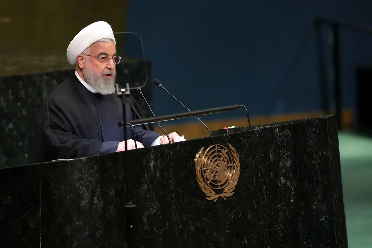 (تصاویر) سخنرانی روحانی در اجلاس صلح برای بزرگداشت ماندلا