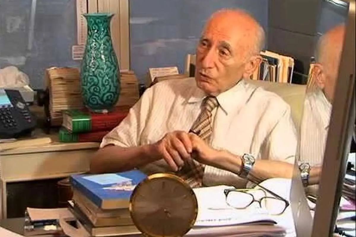 احسان یارشاطر درگذشت