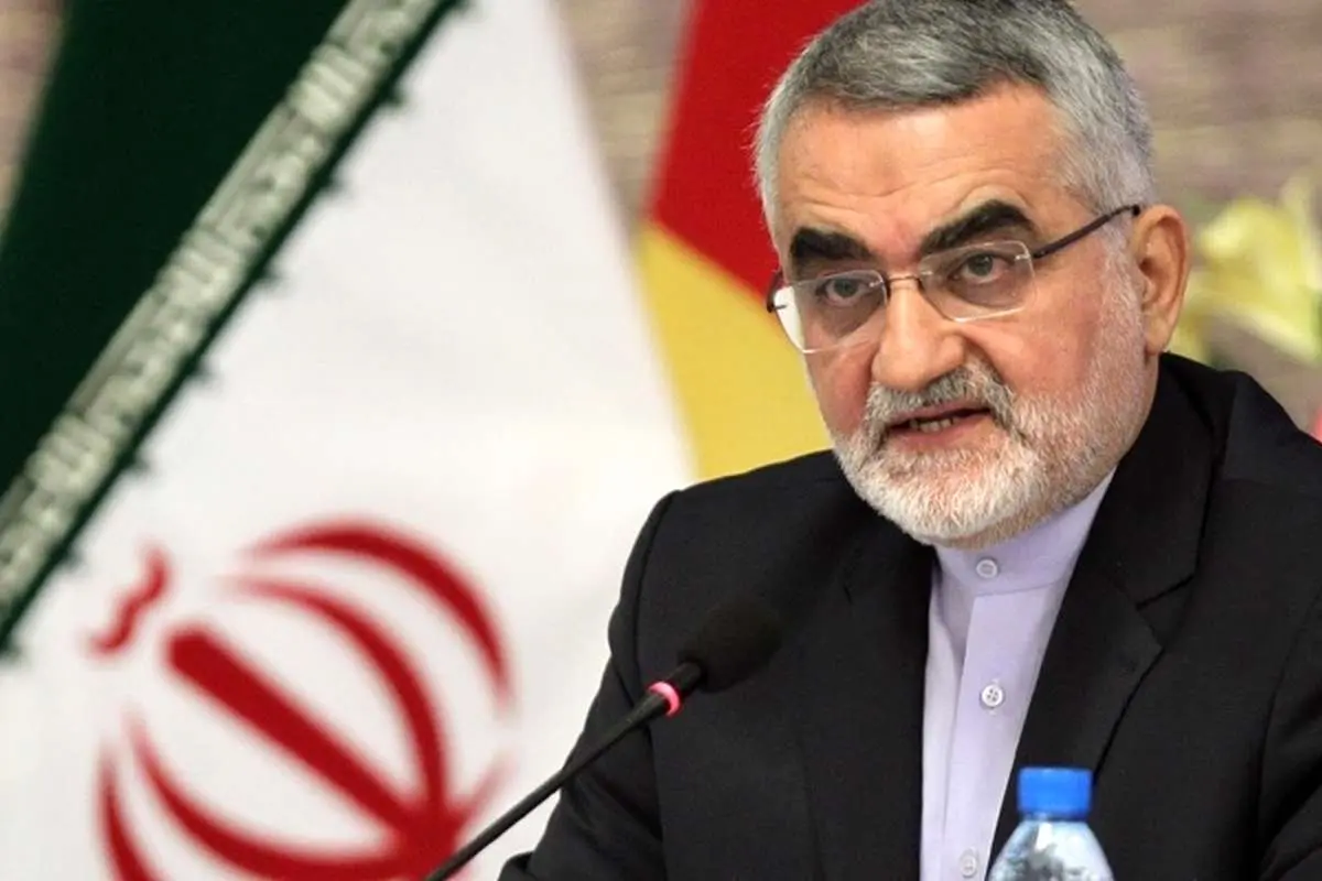 بروجردی: استفاده از تلگرام طلایی و هاتگرام بدون مانع است