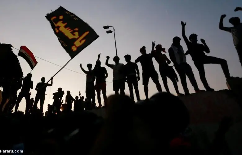 (تصاویر) عراقی‌ها یک ساختمان دولتی را به آتش کشیدند