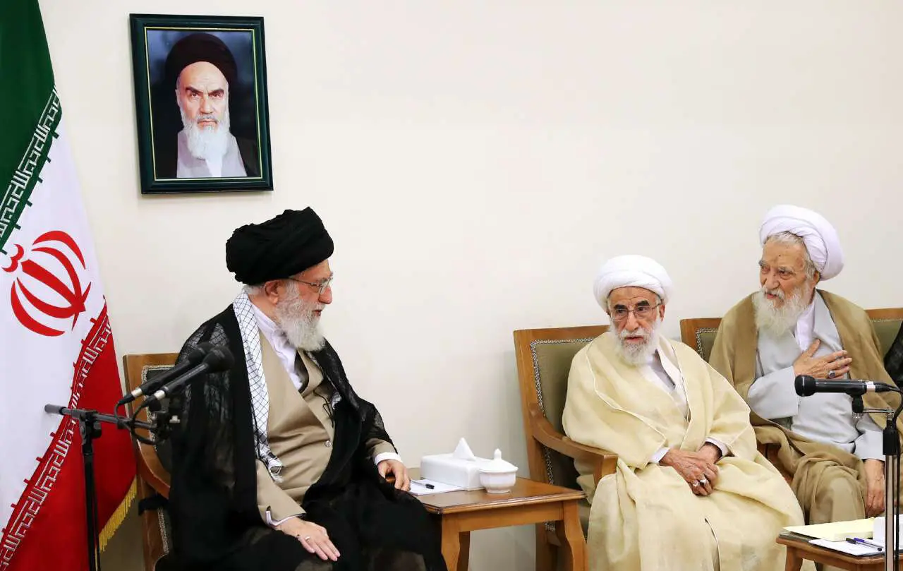 (تصاویر) دیدار اعضای مجلس خبرگان با رهبر انقلاب