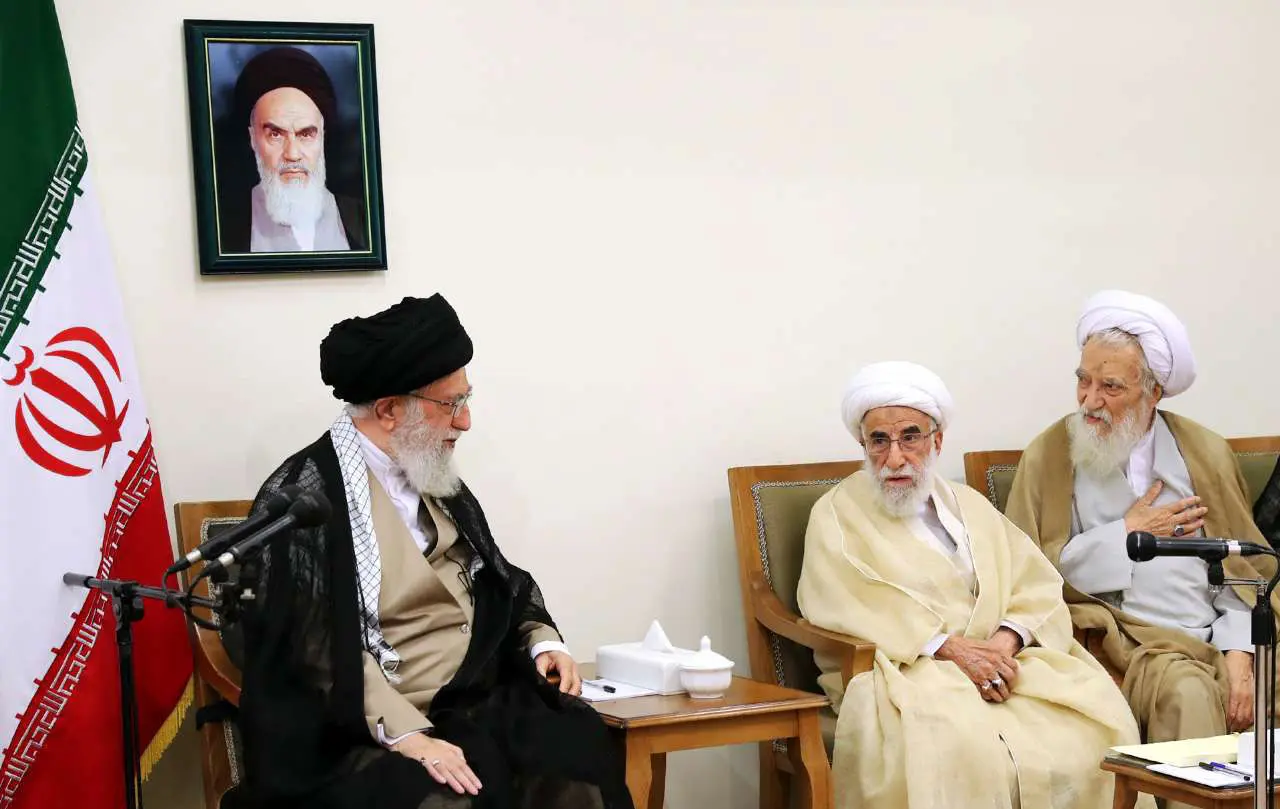 (تصاویر) دیدار اعضای مجلس خبرگان با رهبر انقلاب