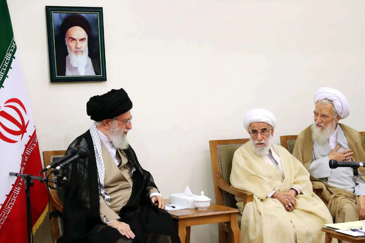 (تصاویر) دیدار اعضای مجلس خبرگان با رهبر انقلاب