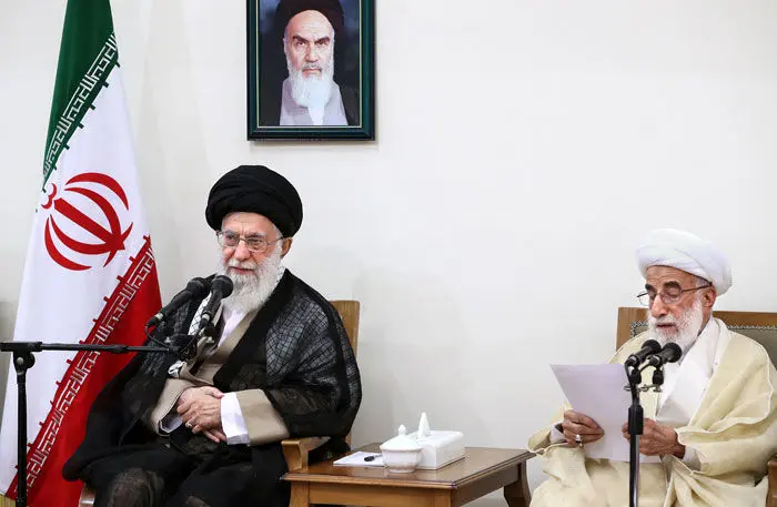 دعوا و ایجاد تشکیلات موازی با دولت، اصلاح کار نیست