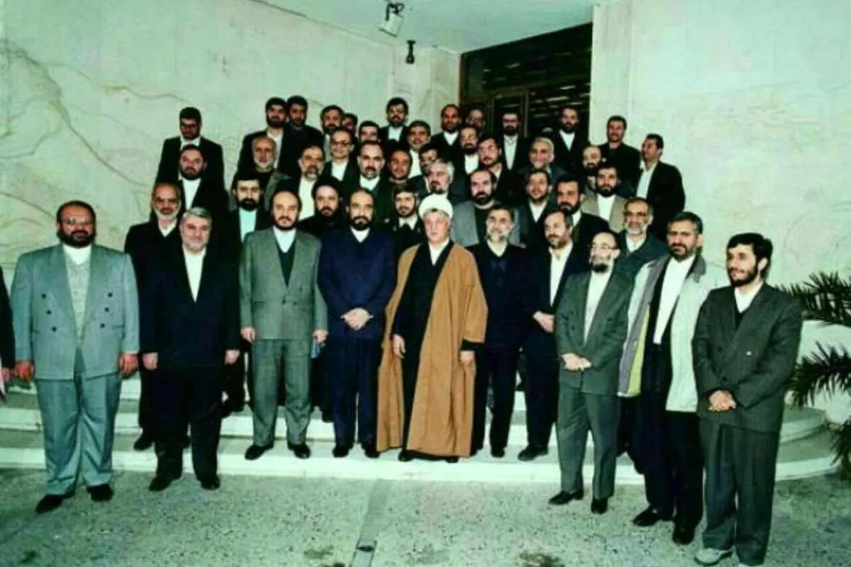 عکس تاریخی از آیتالله هاشمی و محمود احمدینژاد