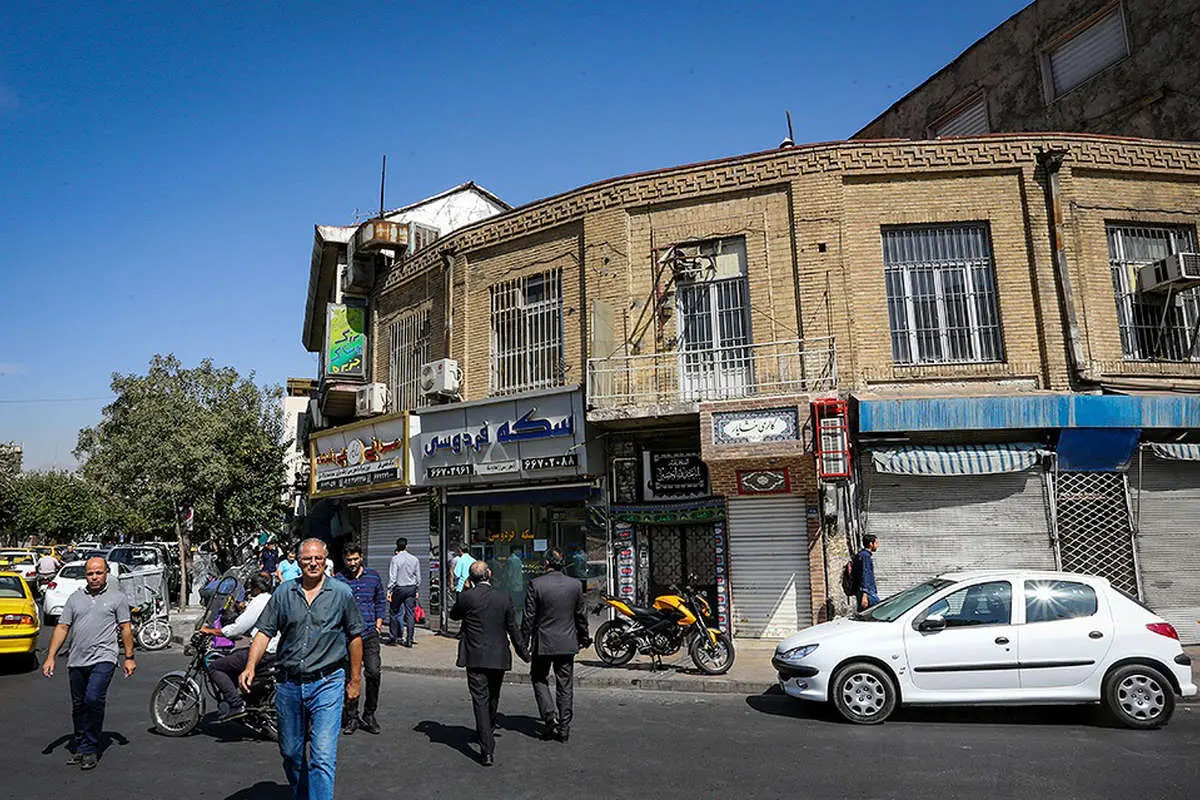 (تصاویر) دومین روز سقوط آزاد ارز در میدان فردوسی