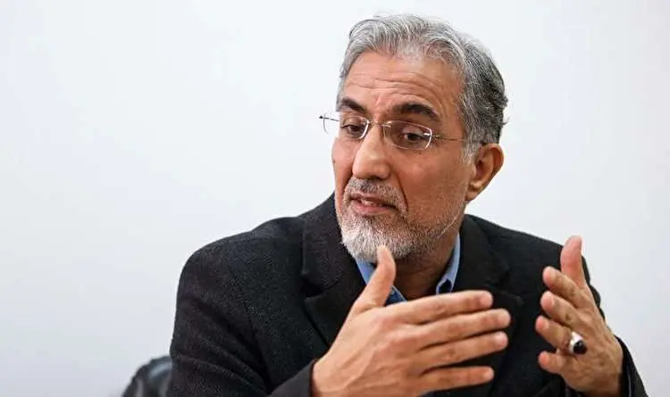 راغفر: کاهش نرخ ارز به‌خاطر رو شدن دست آقایان است