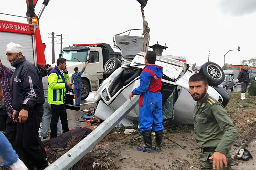 (تصاویر) تصادف مرگبار پراید در محور محمودآباد