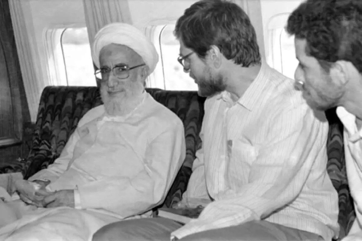 تصویری جالب از آیتالله جنتی در بوسنی