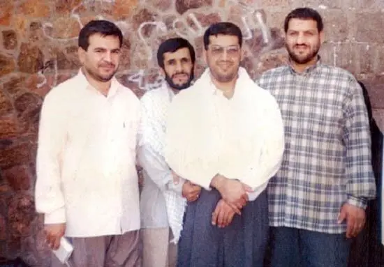 عکس زیرخاکی از احمدی‌نژاد و کواکبیان