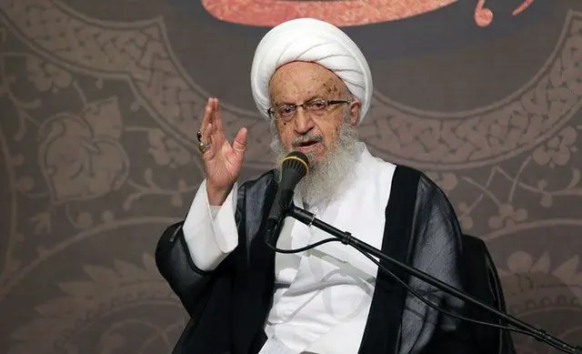 آیت‌الله مکارم: پلمب انبار محتکران را بشکنید