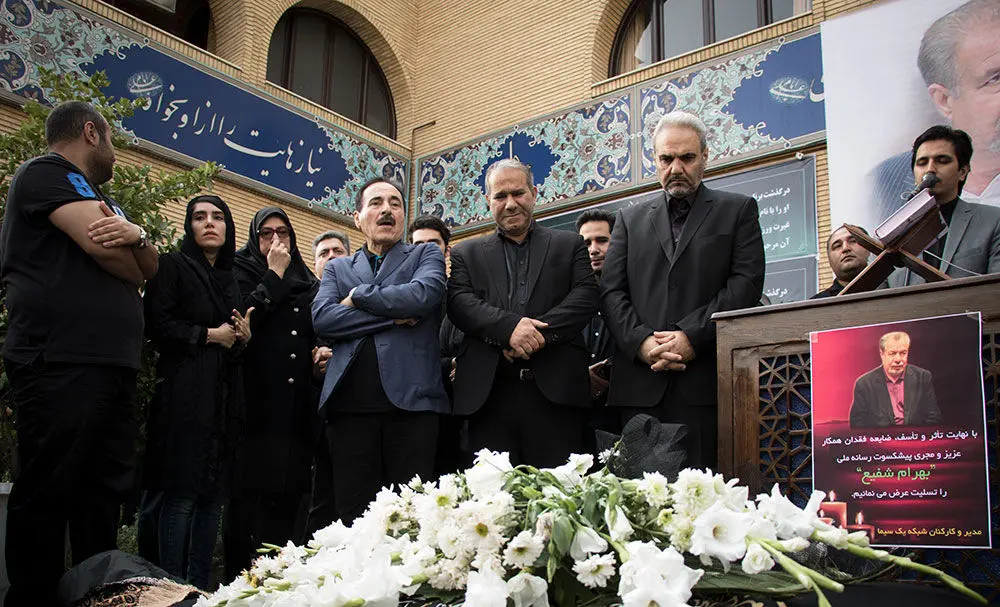 (تصاویر) از خیابانی تا سید حسن خمینی در تشییع بهرام شفیع