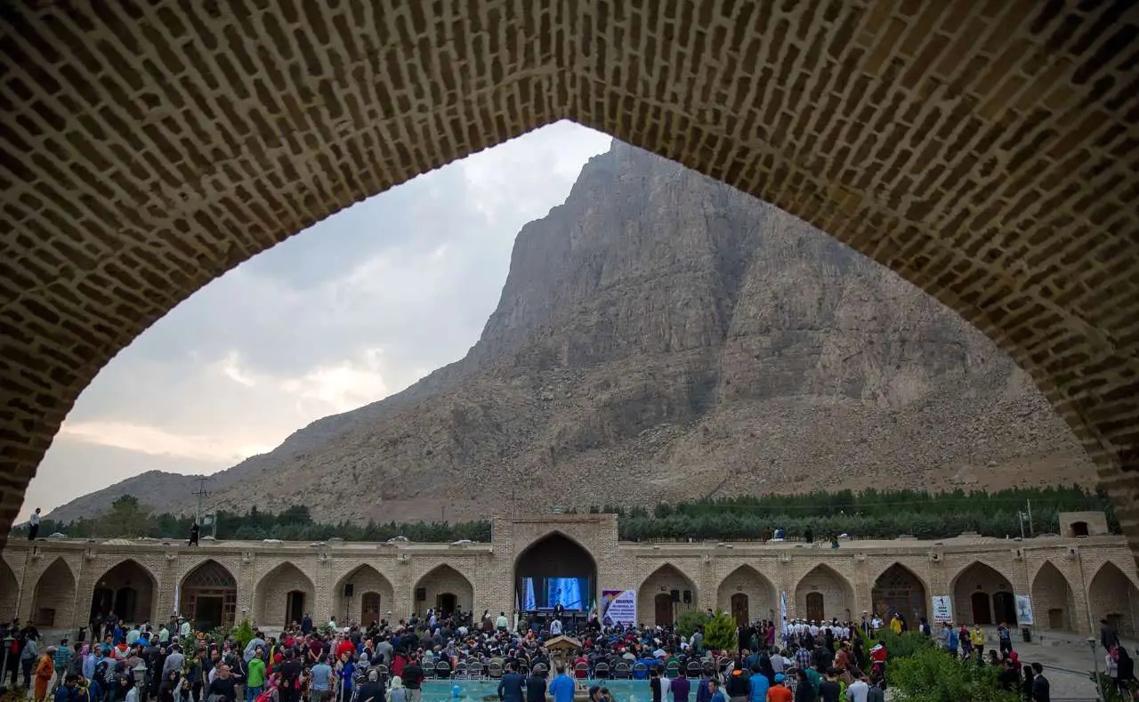 (تصاویر) جشنواره سنگنوردی بیستون
