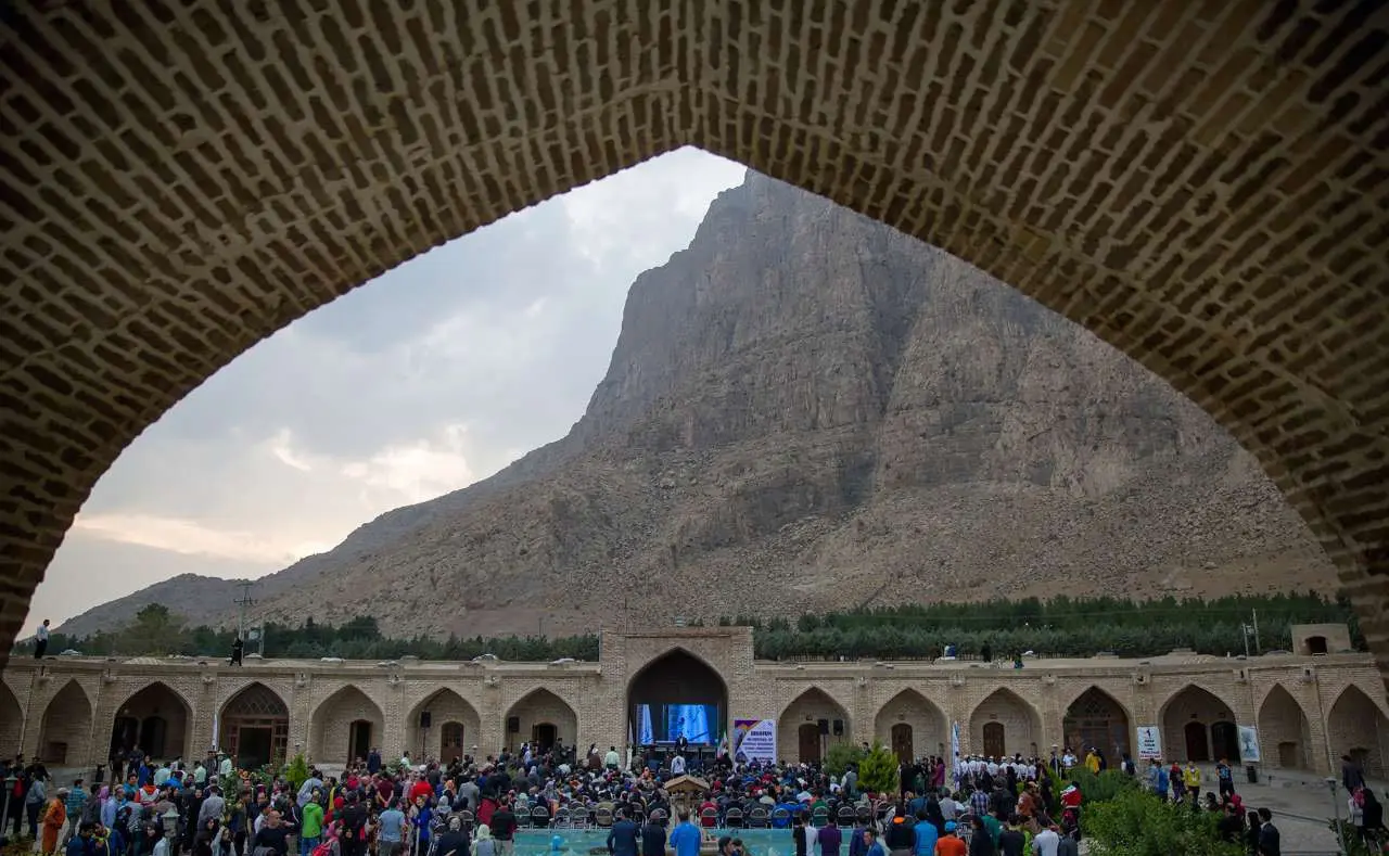 (تصاویر) جشنواره سنگنوردی بیستون