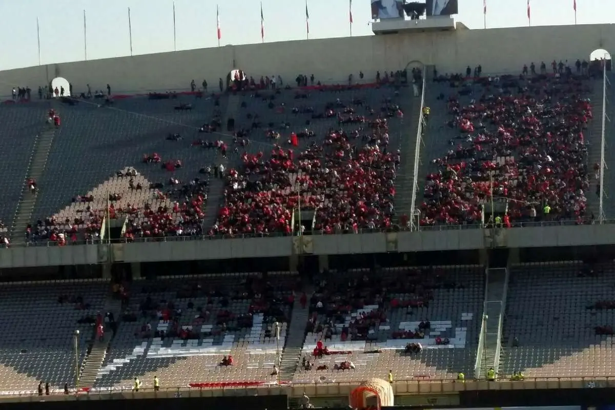 اولین تصاویر از هواداران پرسپولیس در آزادی