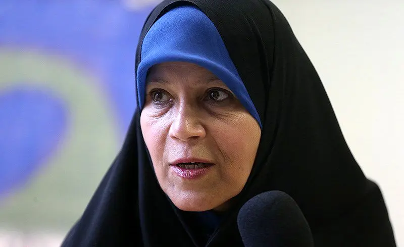 فائزه هاشمی: در رفسنجان پسته‌داری می‌کنم