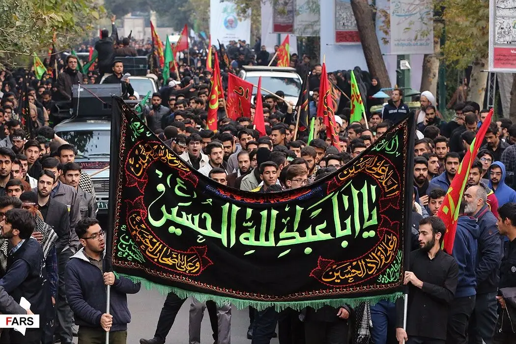 (تصاویر) عزاداری هیأت‎های دانشجویی در حضور رهبرانقلاب