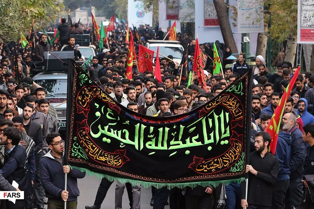 (تصاویر) عزاداری هیأت‎های دانشجویی در حضور رهبرانقلاب
