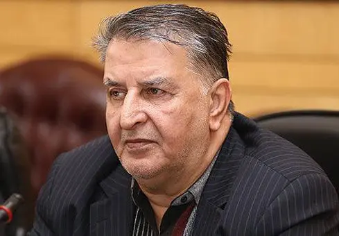 نماینده آمل: بوسیدن دست حسن روحانی افتخار است
