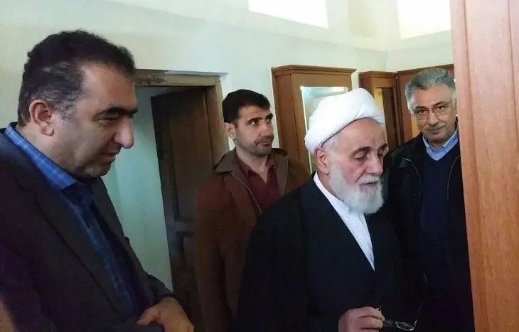 (تصاویر)  ناطق‌نوری در خانه نیمایوشیج