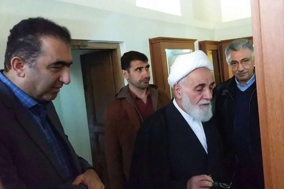 (تصاویر)  ناطق‌نوری در خانه نیمایوشیج