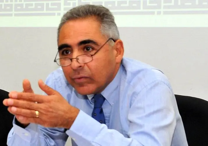 ایران به روابط گرم هم با غرب و هم با شرق نیاز دارد